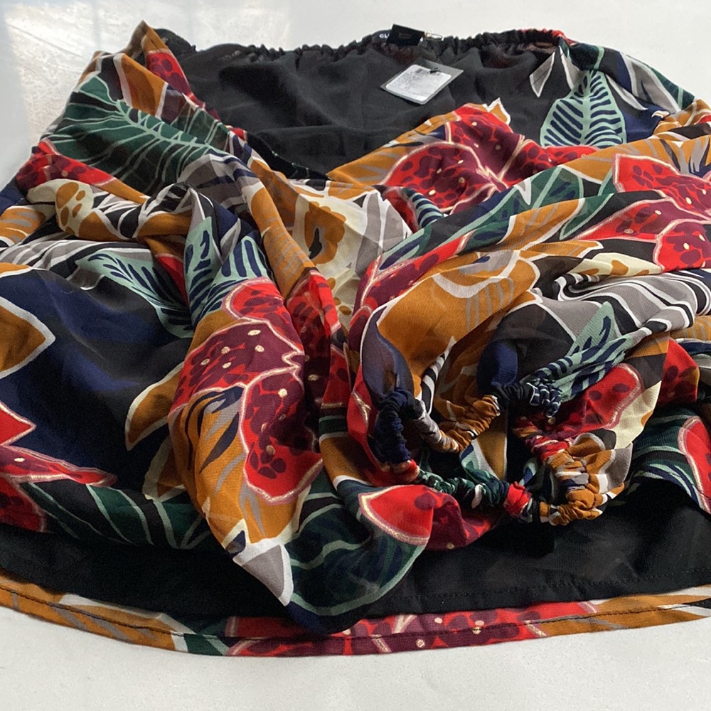 Club Monaco Riston top XS - Picture 4 of 4